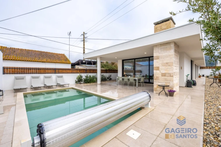 Moradia T3 para Venda em Alfeizerão Foto 10