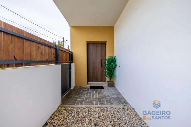 Moradia T3 para Venda em Alfeizerão Foto 12