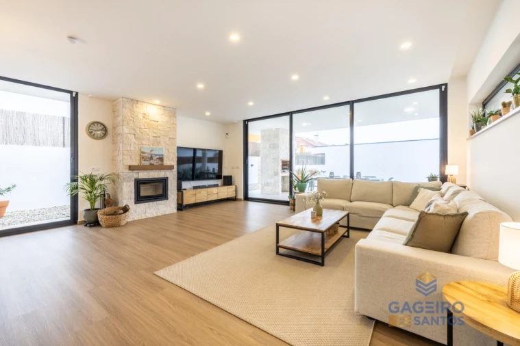 Moradia T3 para Venda em Alfeizerão Foto 18