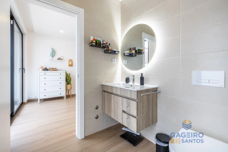 Moradia T3 para Venda em Alfeizerão Foto 28