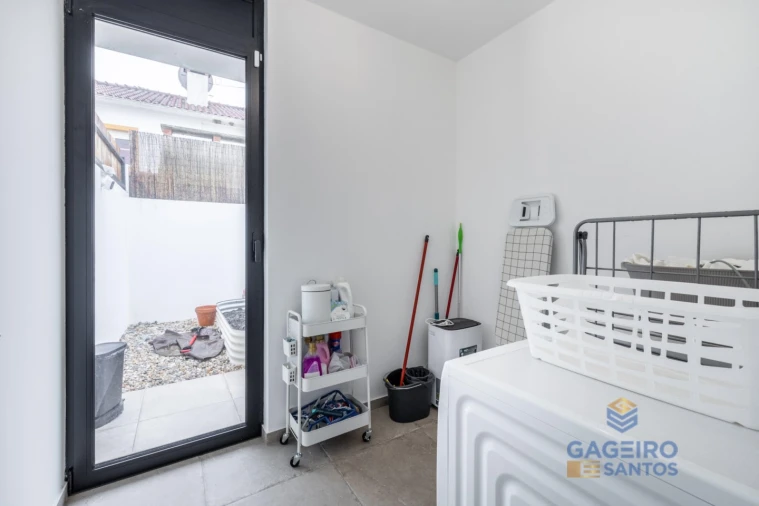 Moradia T3 para Venda em Alfeizerão Foto 35