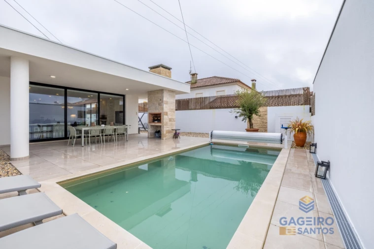 Moradia T3 para Venda em Alfeizerão Foto 37