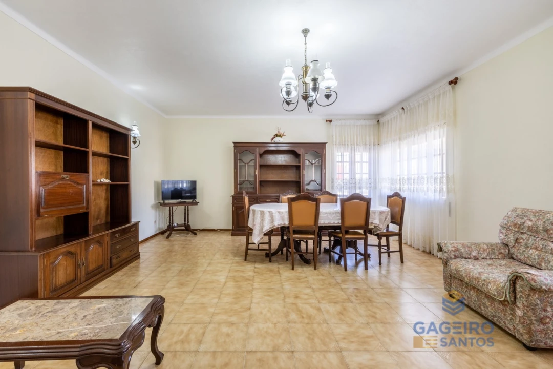 Apartamento T3 para Arrendamento em São Martinho do Porto Foto 4