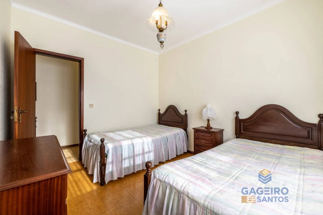 Apartamento T3 para Arrendamento em São Martinho do Porto Foto 15