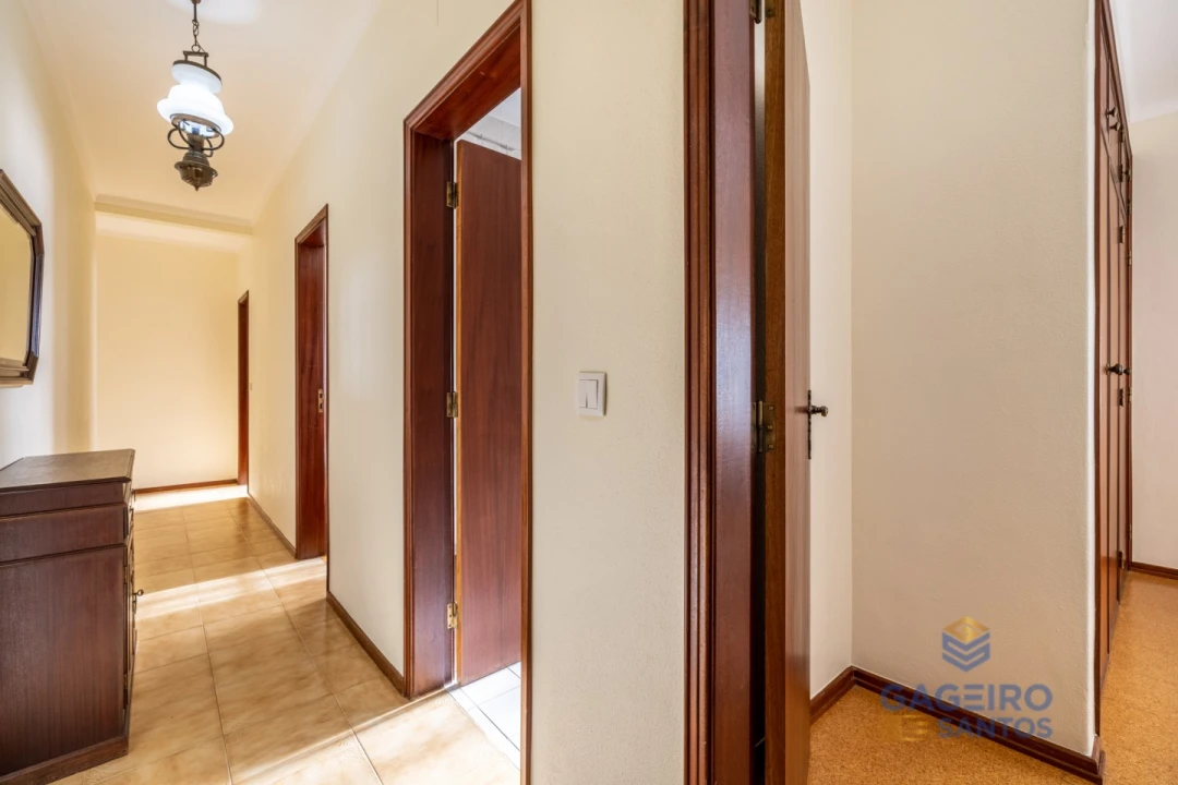 Apartamento T3 para Arrendamento em São Martinho do Porto Foto 18