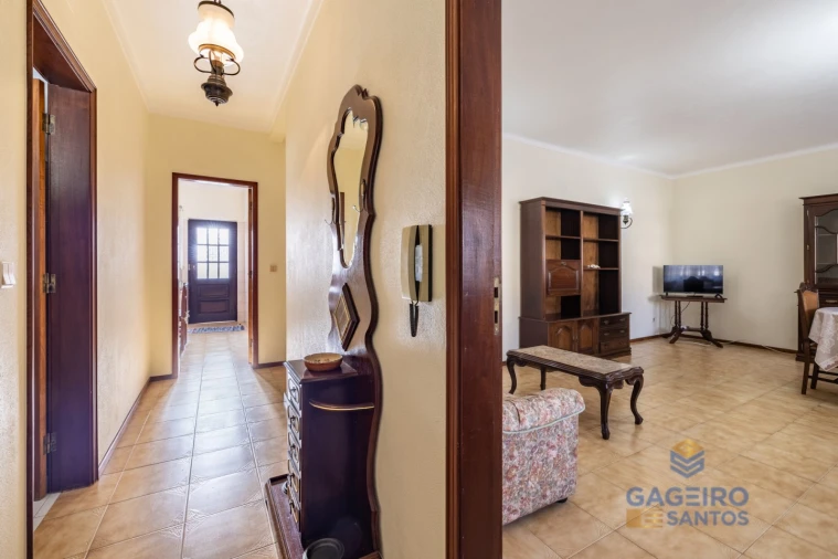 Apartamento T3 para Arrendamento em São Martinho do Porto Foto 3