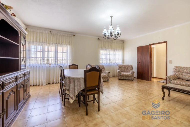 Apartamento T3 para Arrendamento em São Martinho do Porto Foto 6