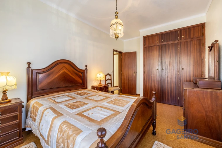 Apartamento T3 para Arrendamento em São Martinho do Porto Foto 22