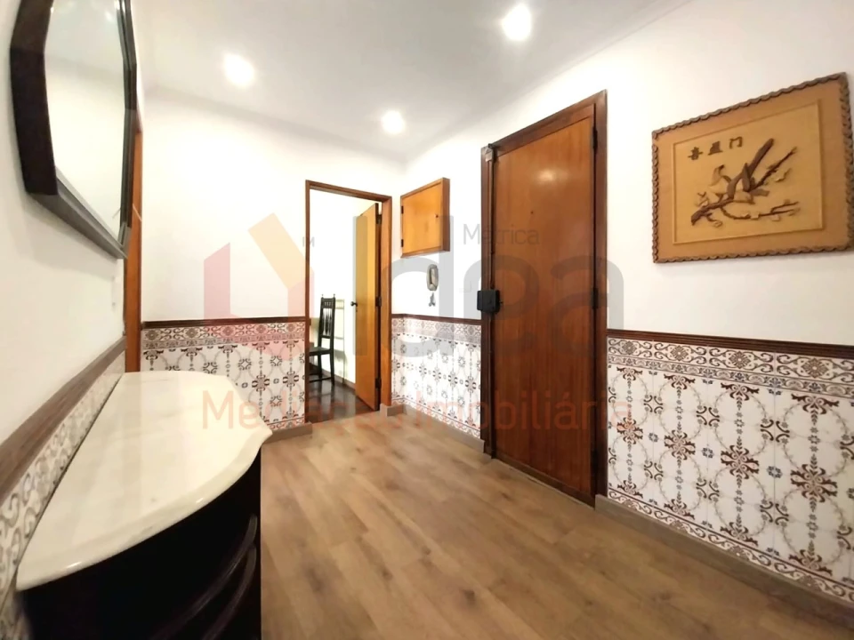 Apartamento T1 para Venda em Amora Foto 9