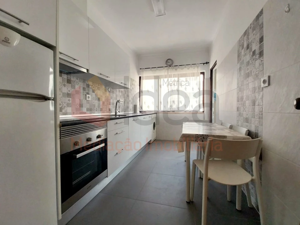 Apartamento T1 para Venda em Amora Foto 2