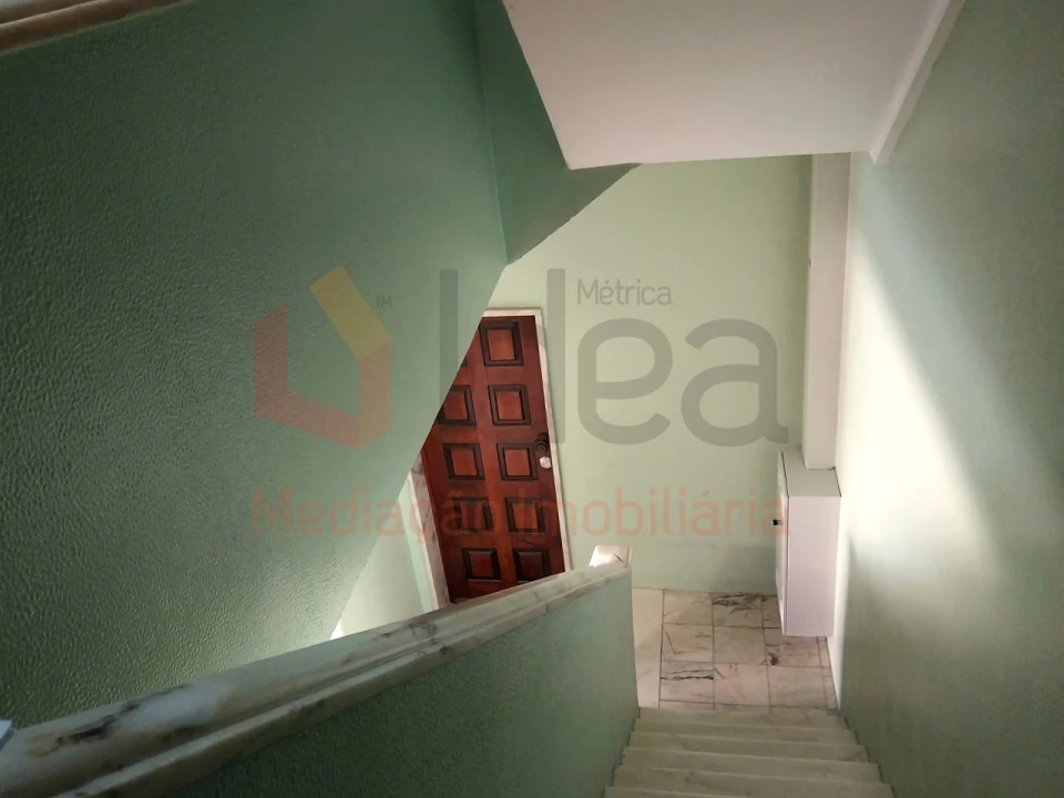 Apartamento T1 para Venda em Amora Foto 18