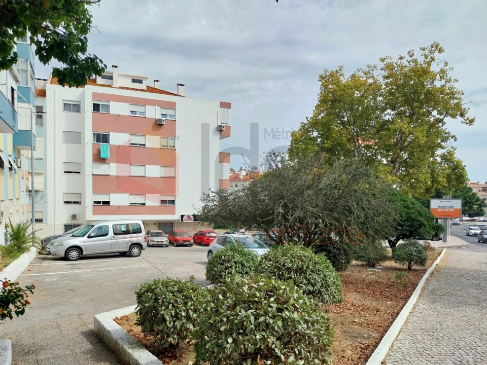 Apartamento T1 para Venda em Amora Foto 20