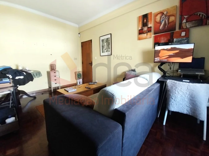 Apartamento T1 para Venda em Amora Foto 14