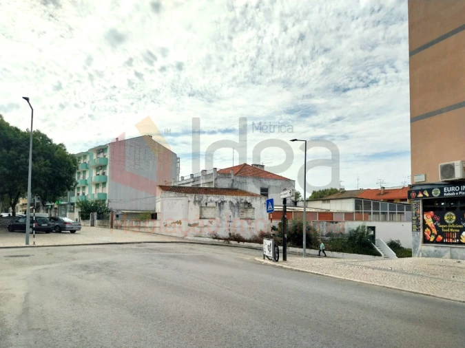 Apartamento T1 para Venda em Amora Foto 31