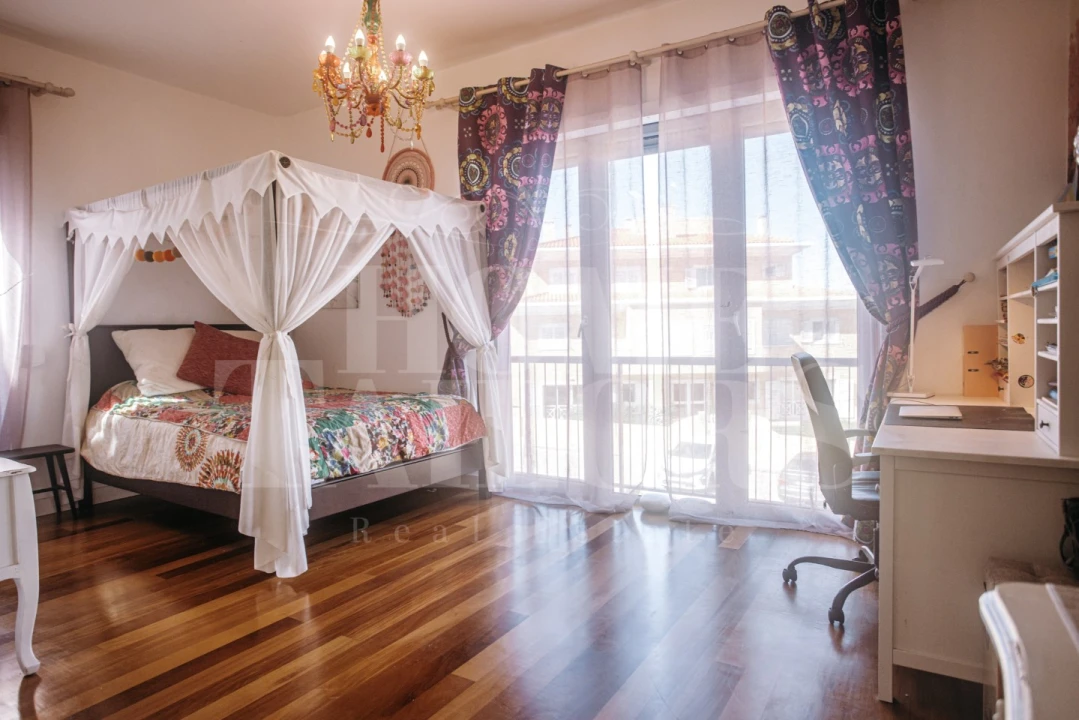 Moradia T5 para Venda em Cascais e Estoril Foto 10