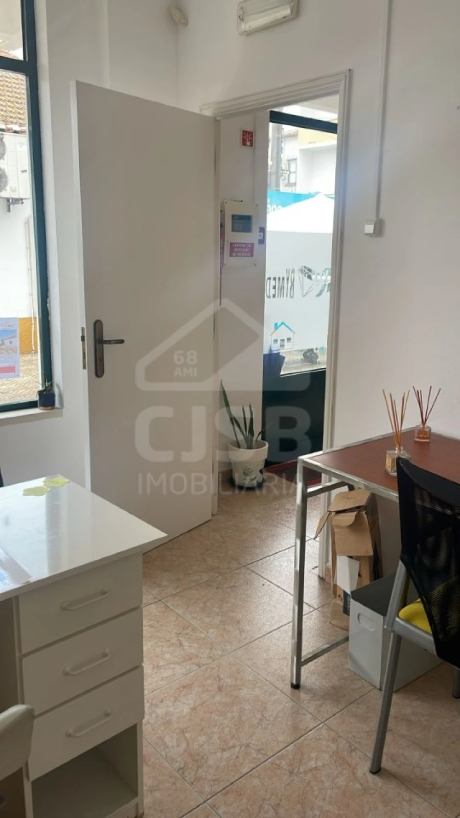 Loja para Venda em Salvaterra de Magos e Foros de Salvaterra Foto 2