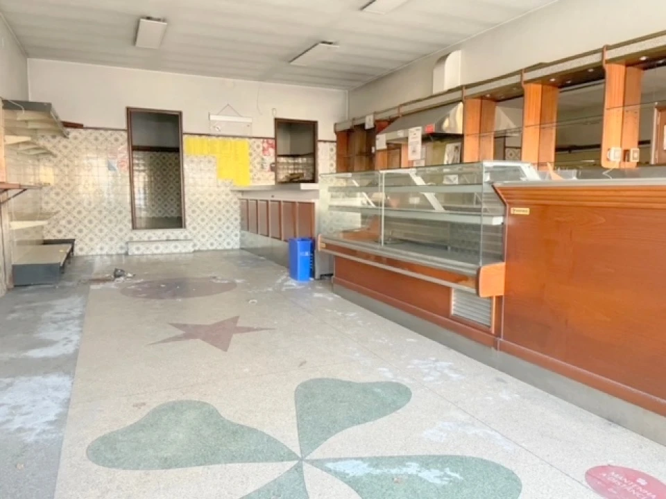 Prédio para Venda em Madalena Foto 1