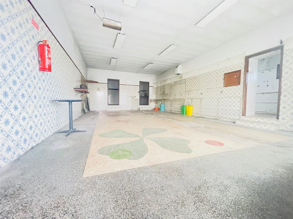 Prédio para Venda em Madalena Foto 27