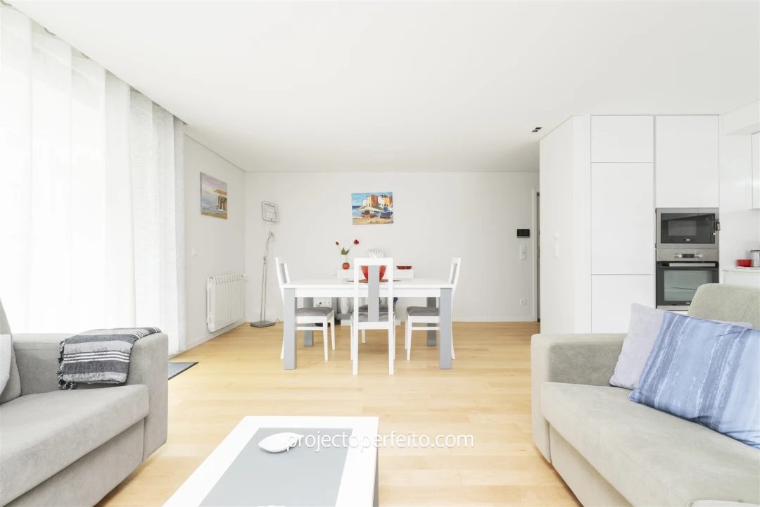 Apartamento T1 para Arrendamento em Espinho Foto 9