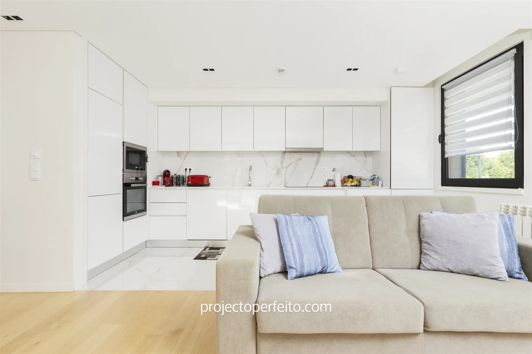 Apartamento T1 para Arrendamento em Espinho Foto 6