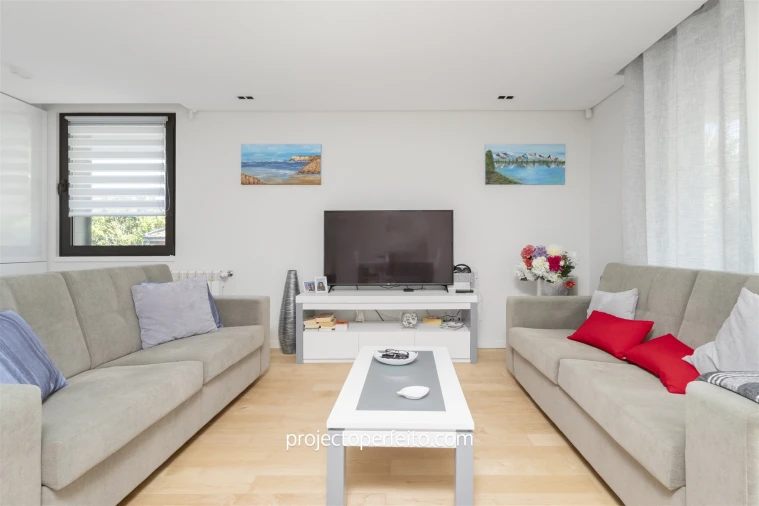 Apartamento T1 para Arrendamento em Espinho Foto 5