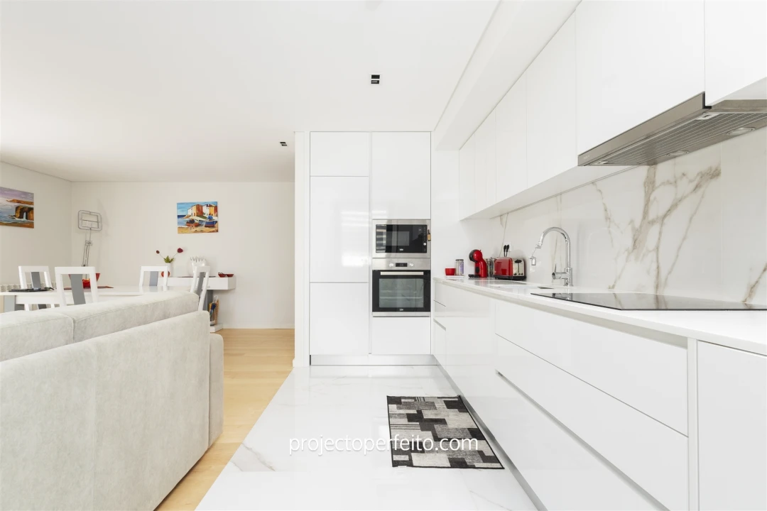 Apartamento T1 para Arrendamento em Espinho Foto 7