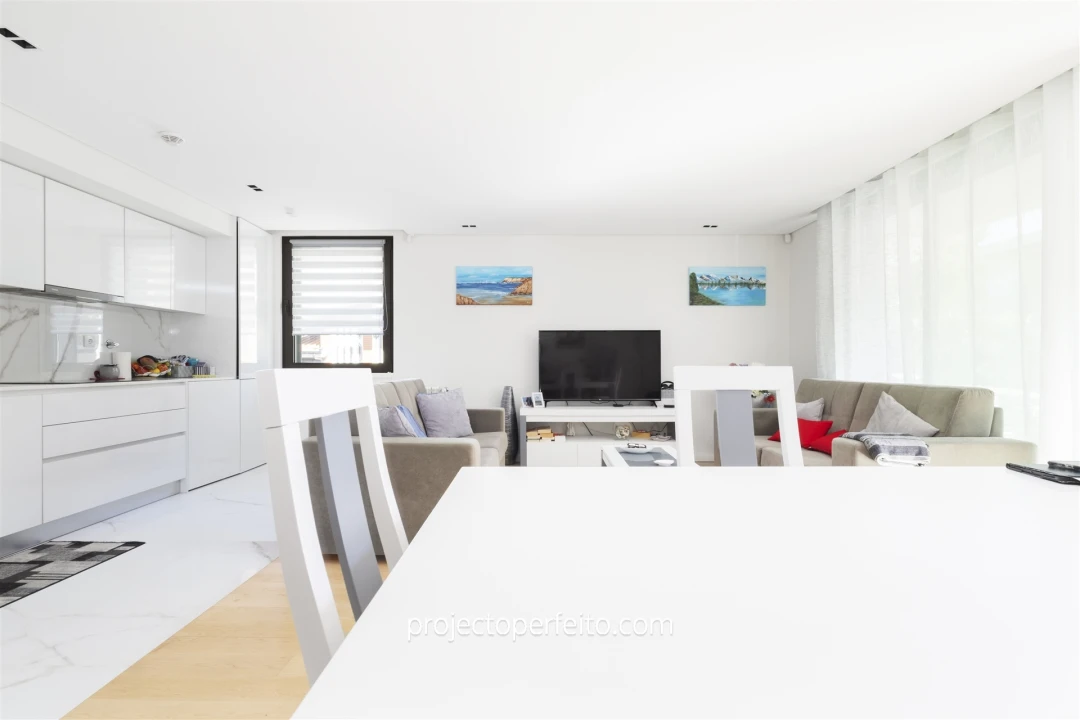 Apartamento T1 para Arrendamento em Espinho Foto 2