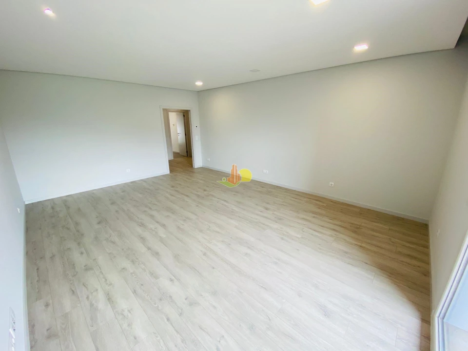 Apartamento T3 para Venda em Buarcos Foto 21