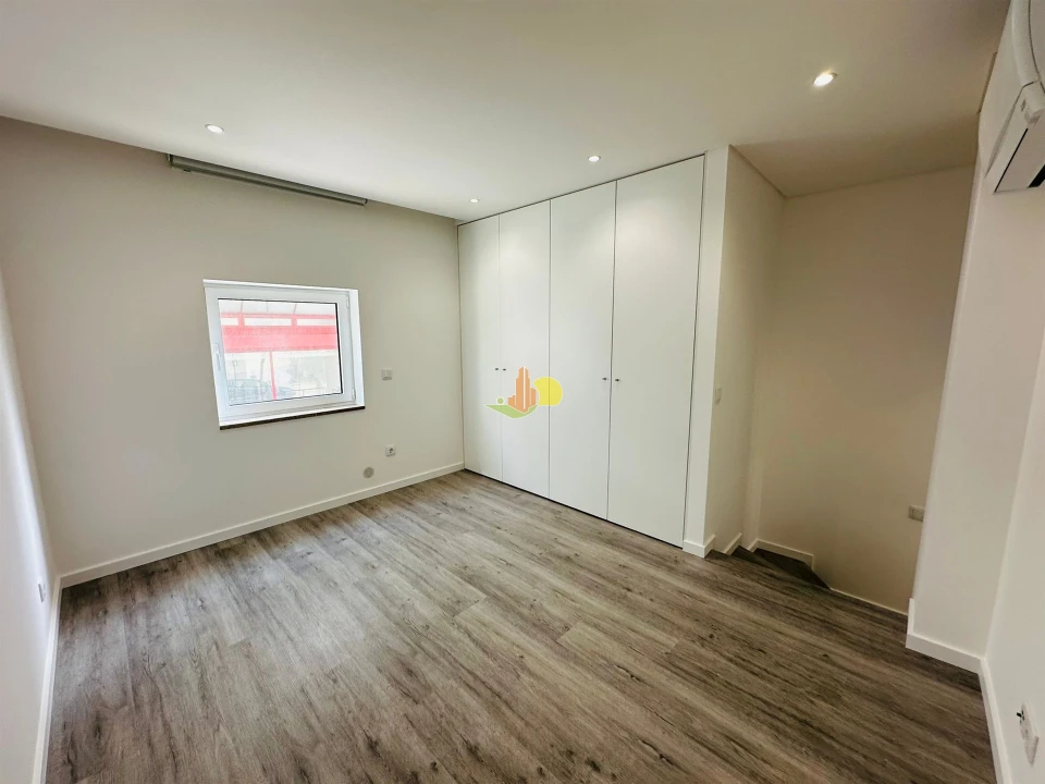 Apartamento T3 para Venda em Buarcos Foto 15