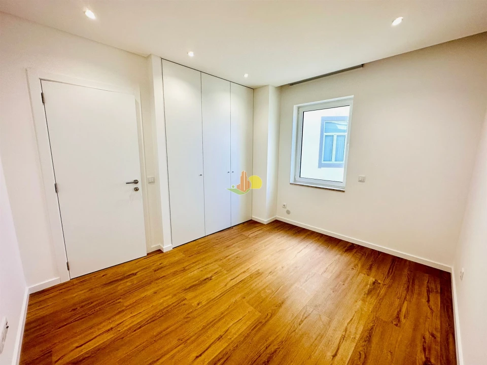 Apartamento T3 para Venda em Buarcos Foto 5