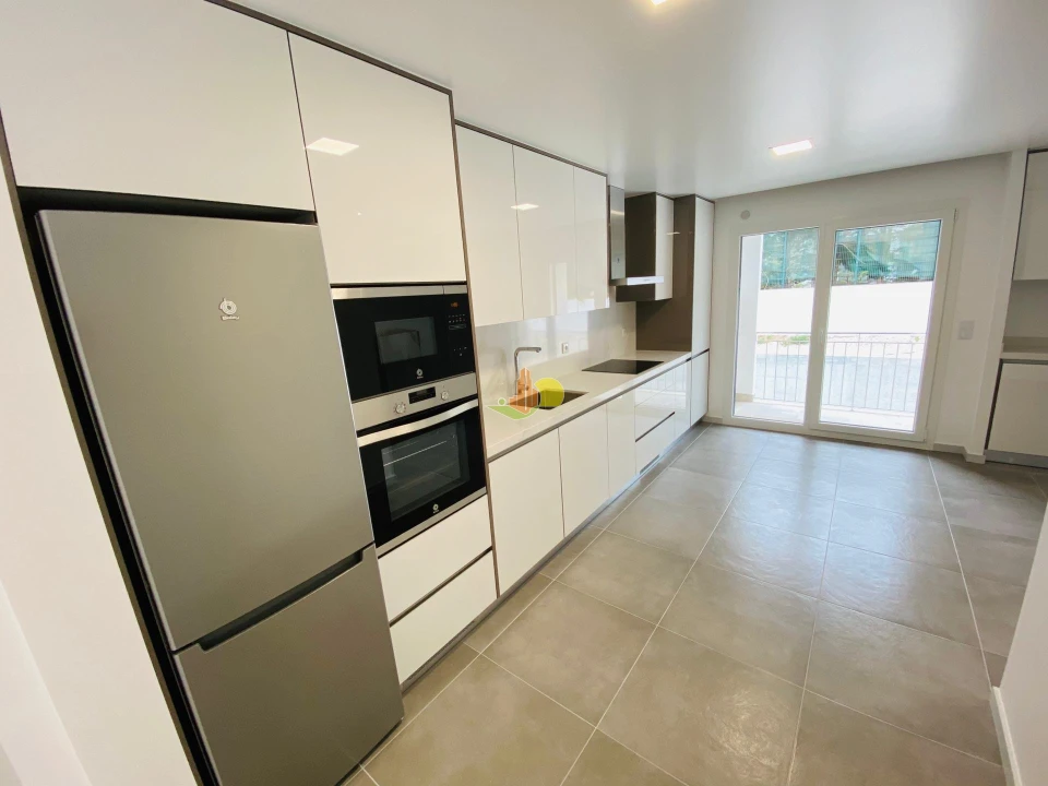 Apartamento T3 para Venda em Buarcos Foto 7