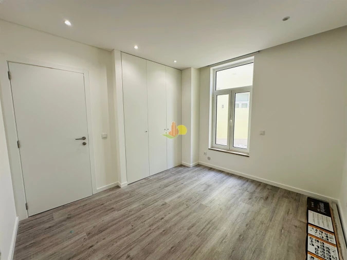 Apartamento T3 para Venda em Buarcos Foto 14