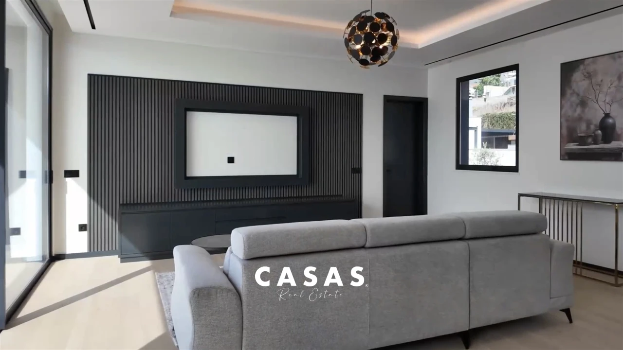 Moradia T3 para Venda em Arco da Calheta Foto 8