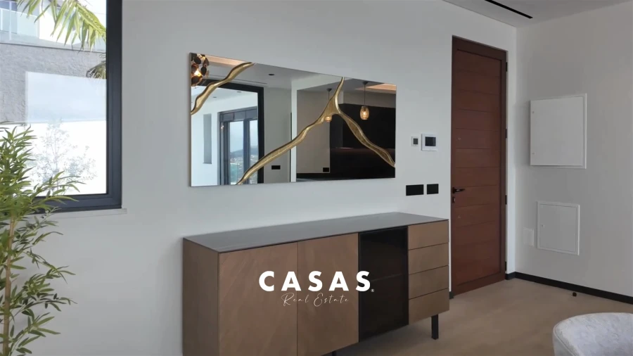 Moradia T3 para Venda em Arco da Calheta Foto 10