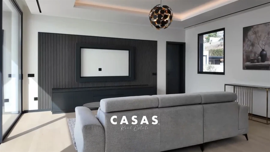 Moradia T3 para Venda em Arco da Calheta Foto 8