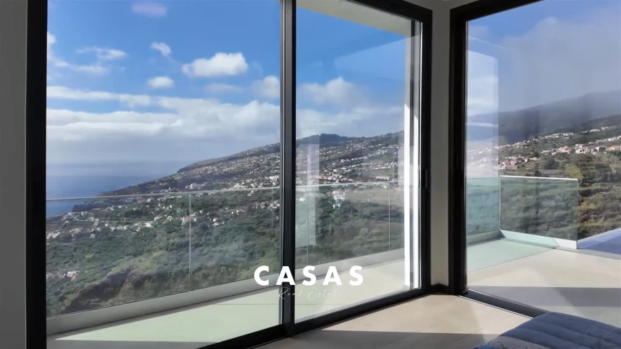 Moradia T3 para Venda em Arco da Calheta Foto 22