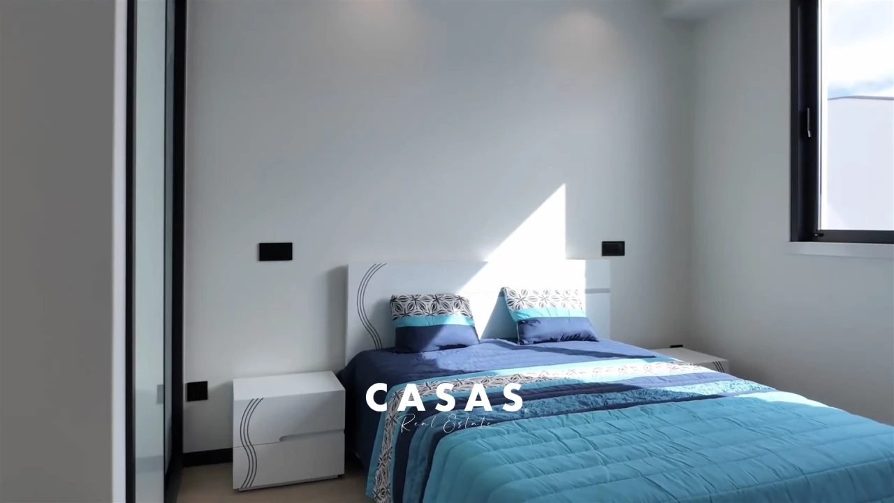 Moradia T3 para Venda em Arco da Calheta Foto 19