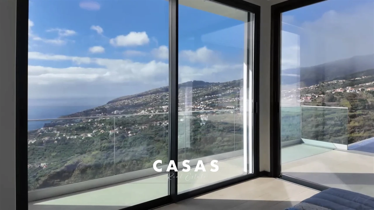 Moradia T3 para Venda em Arco da Calheta Foto 22