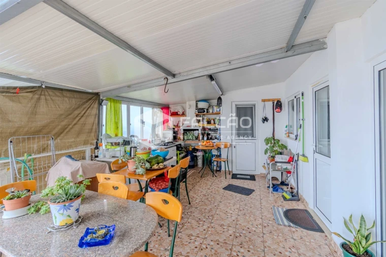 Moradia T4 para Venda em Marvila, Ribeira Santarém, São Salvador, São Nicolau Foto 4