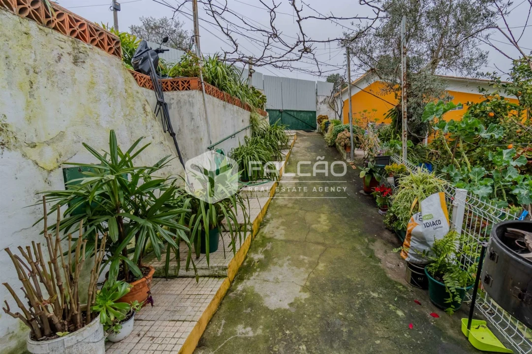 Moradia T4 para Venda em Marvila, Ribeira Santarém, São Salvador, São Nicolau Foto 2