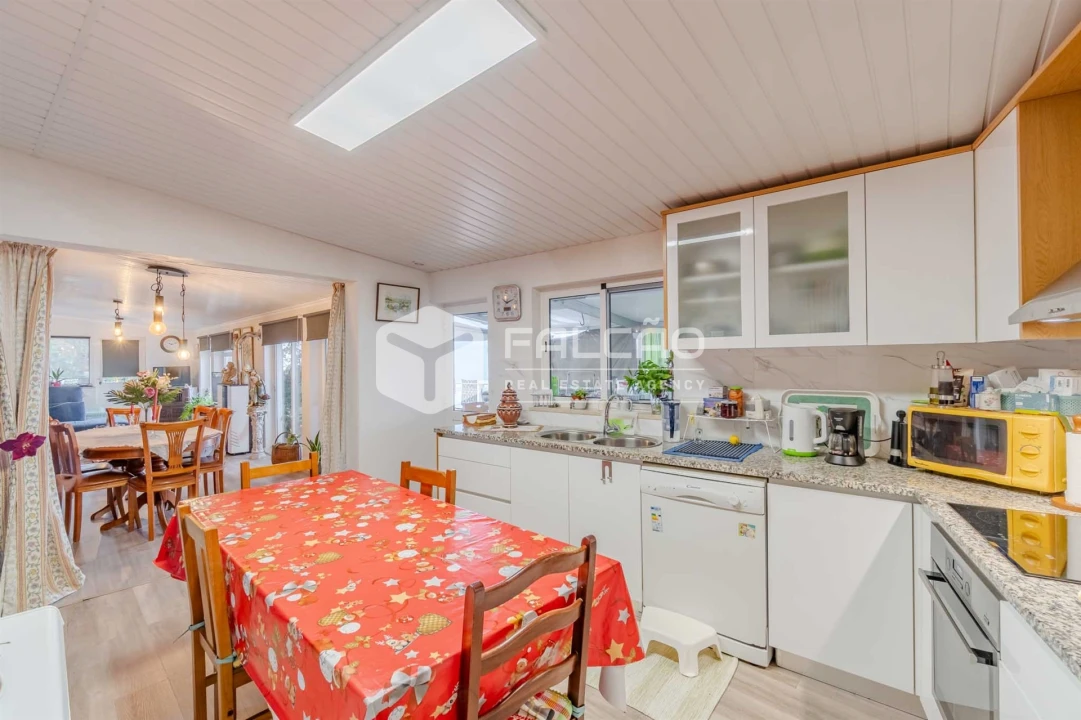 Moradia T4 para Venda em Marvila, Ribeira Santarém, São Salvador, São Nicolau Foto 11