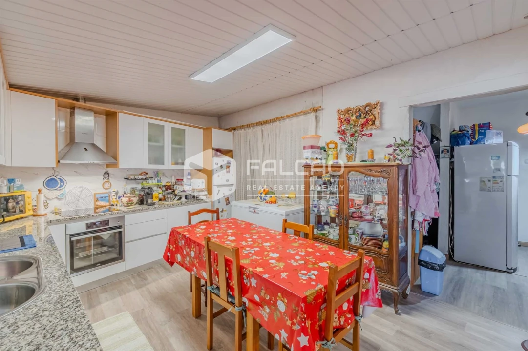 Moradia T4 para Venda em Marvila, Ribeira Santarém, São Salvador, São Nicolau Foto 10