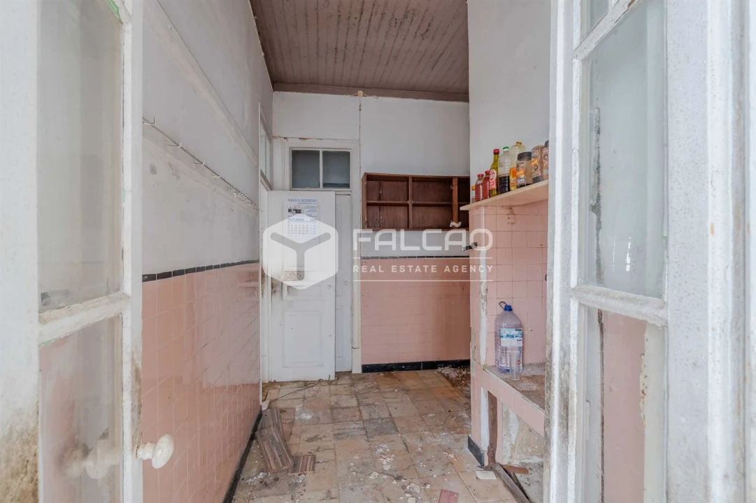 Moradia T7 para Venda em Marvila, Ribeira Santarém, São Salvador, São Nicolau Foto 18