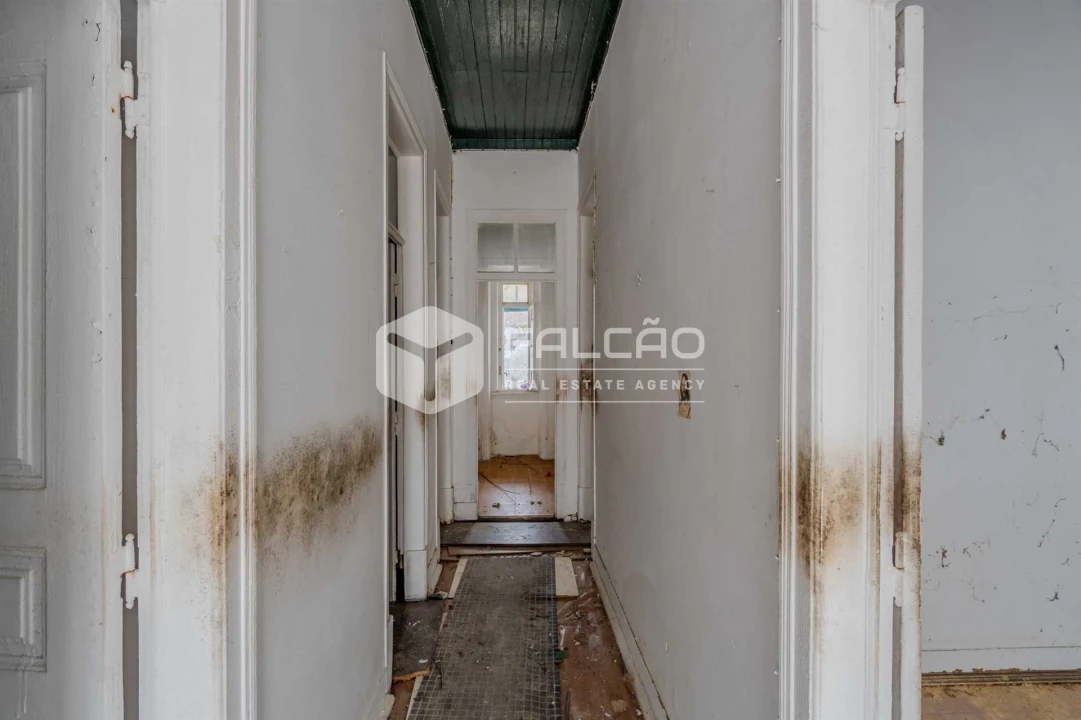 Moradia T7 para Venda em Marvila, Ribeira Santarém, São Salvador, São Nicolau Foto 9