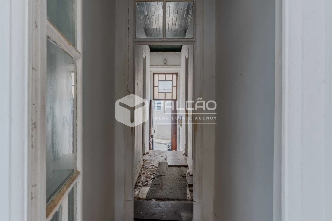 Moradia T7 para Venda em Marvila, Ribeira Santarém, São Salvador, São Nicolau Foto 6