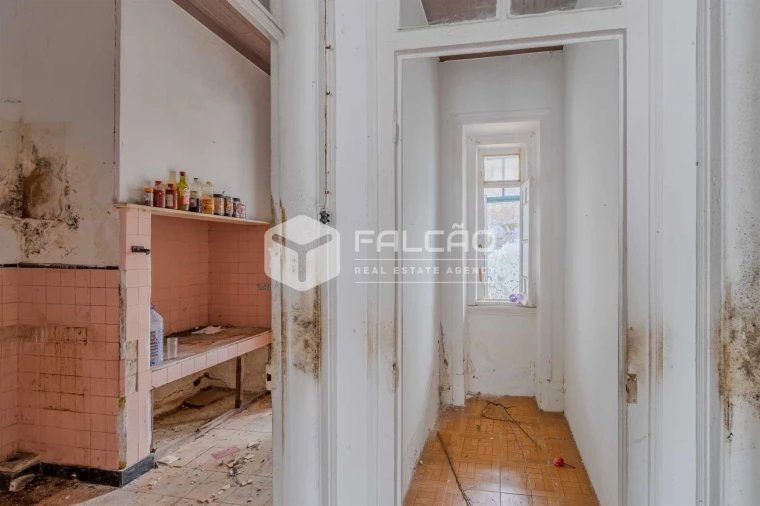 Moradia T7 para Venda em Marvila, Ribeira Santarém, São Salvador, São Nicolau Foto 15