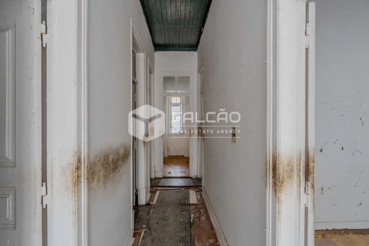 Moradia T7 para Venda em Marvila, Ribeira Santarém, São Salvador, São Nicolau Foto 9