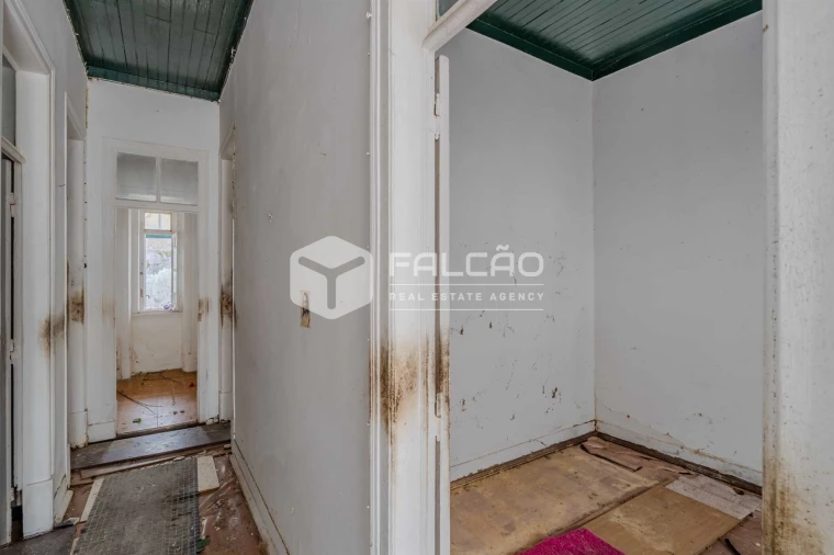 Moradia T7 para Venda em Marvila, Ribeira Santarém, São Salvador, São Nicolau Foto 10