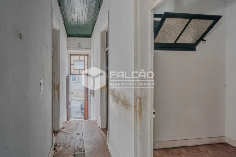 Moradia T7 para Venda em Marvila, Ribeira Santarém, São Salvador, São Nicolau Foto 7