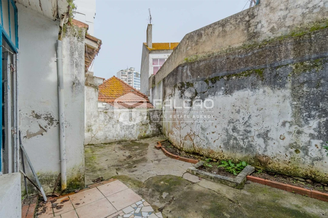 Moradia T7 para Venda em Marvila, Ribeira Santarém, São Salvador, São Nicolau Foto 28